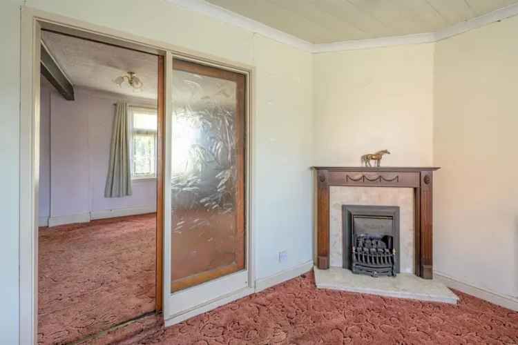 3 Bedroom Detached Bungalow For Sale