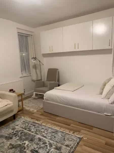 Flat For Rent , London, England
