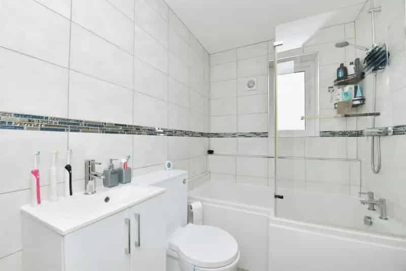 3-Bedroom Character Property Modern Upgrades Landscaped Garden Garage