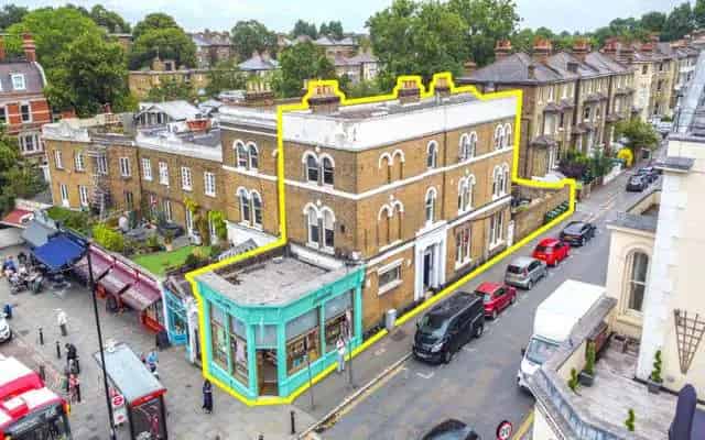 3 Story Building with Shop and 5 Flats for Sale