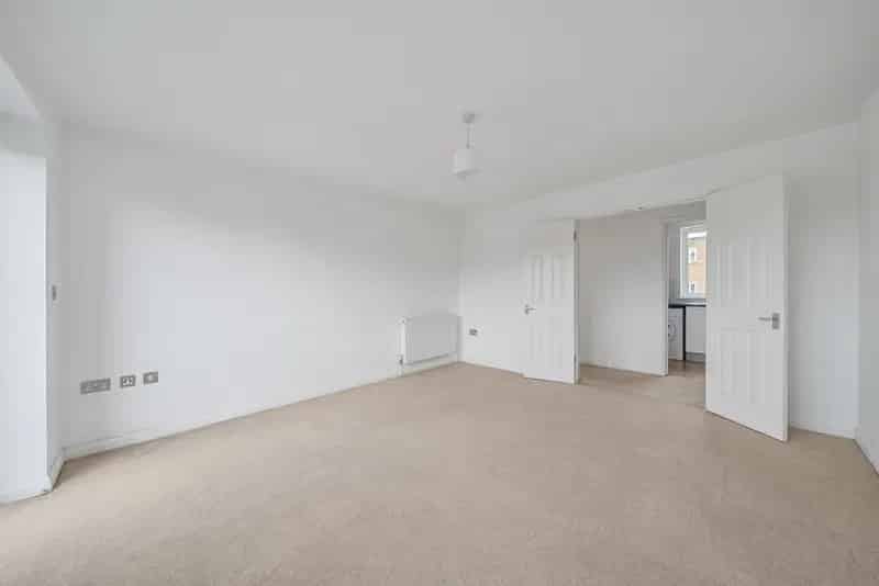 One Bedroom Apartment near Lewisham Station