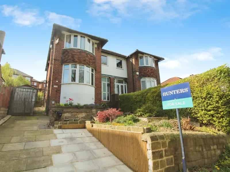 3 Bedroom House For Sale - Gotts Park Views