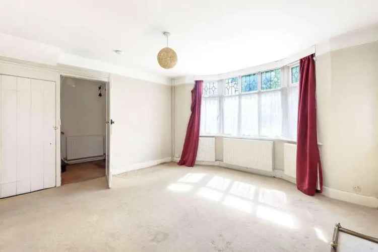 3 Bed Detached House For Sale Near Cobham Station