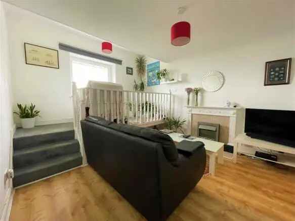 Two Bedroom Seafront Apartment South Parade Stunning Sea Views