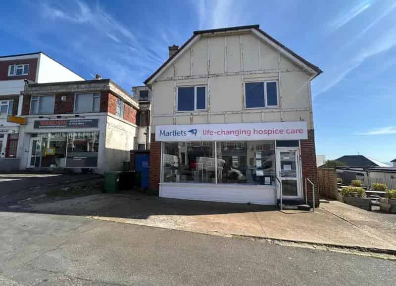 692 SqFt Shop Saltdean Ground Floor Open Plan Kitchen WC Good Transport Links