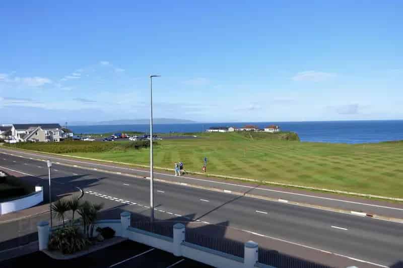 3 Bed Duplex Apartment Sea Golf Views Gas CH PVC Windows
