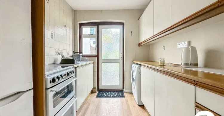 3 Bedroom House For Sale Near Chatham Station
