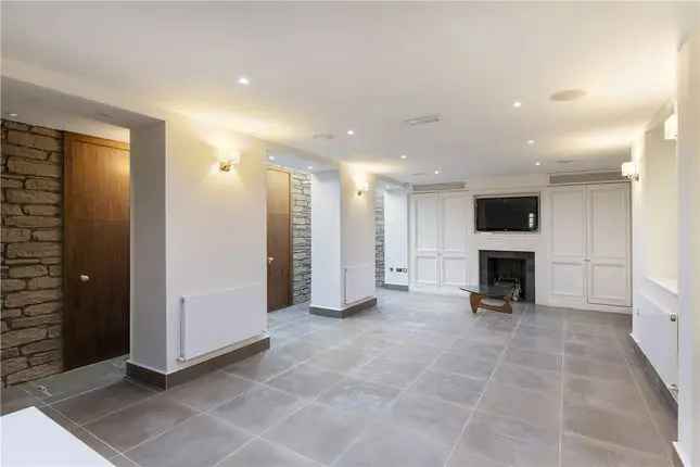 Mayfair House for Sale 8 Bedrooms 60ft Reception