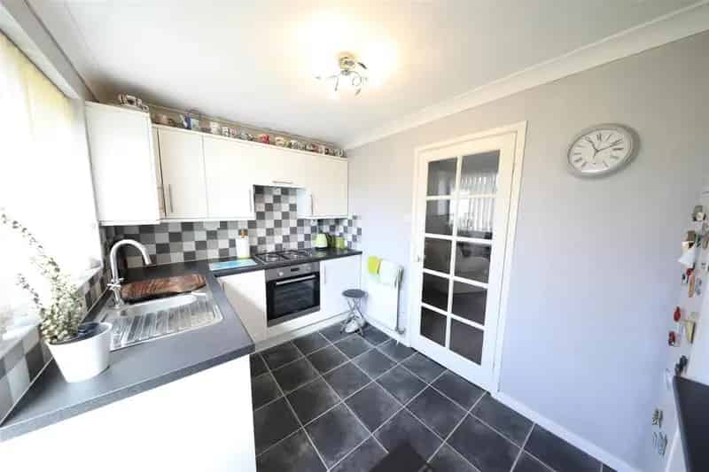 2 Bedroom Semi-Detached House for Sale
