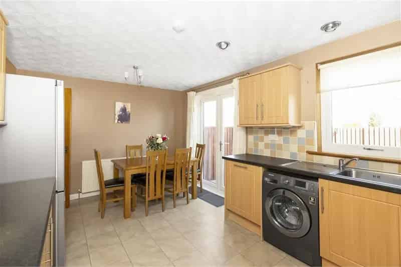 3 Bed Terraced House with Garden and Garage in Tranent