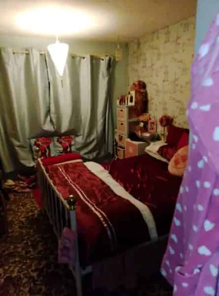 Spacious Flat near Park and Shops, Pet-Friendly