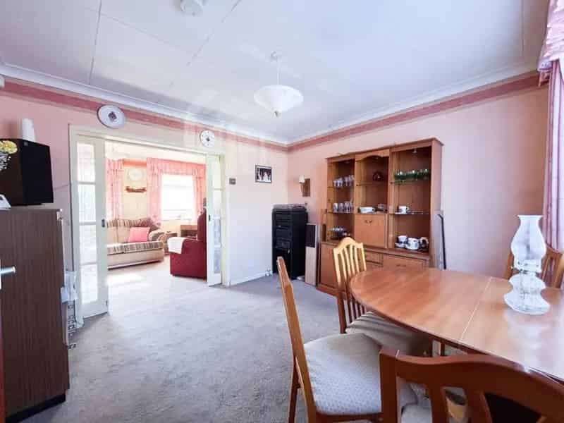 3 Bed Semi-Detached House For Sale