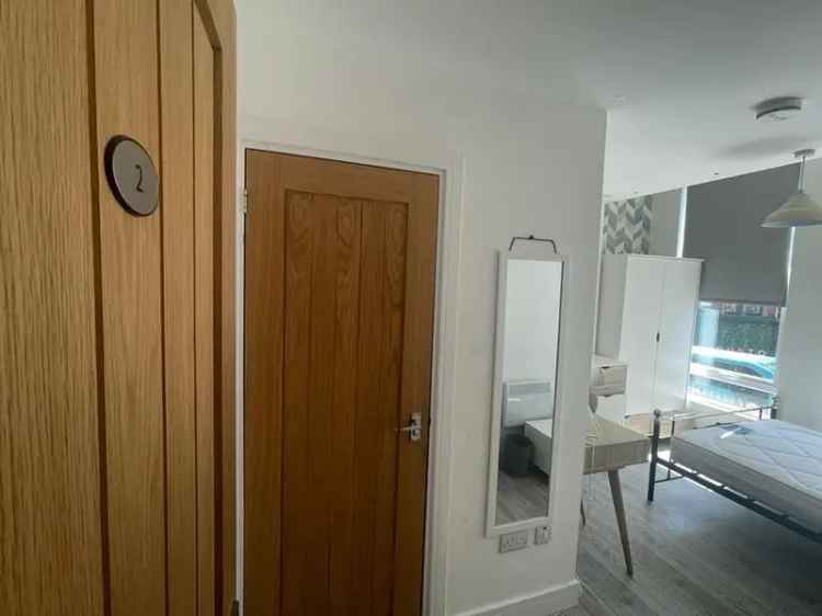 1 Bedroom Room to Rent Nottingham City Centre - Ensuite - Students