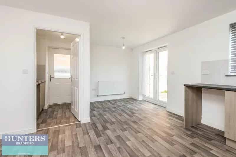 4 bedroom House
 For Sale 
Total Size: 1066 SQ FT