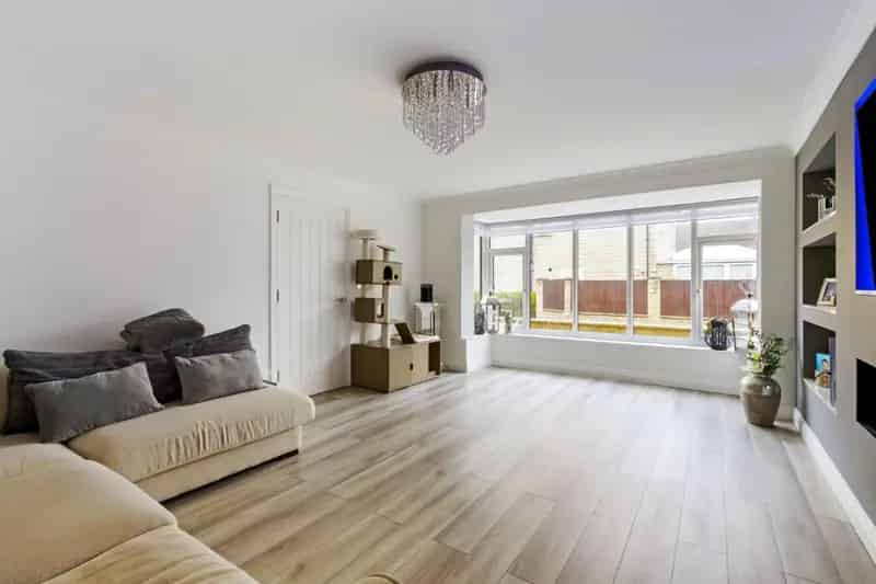 6 Bedroom House For Sale Guiseley