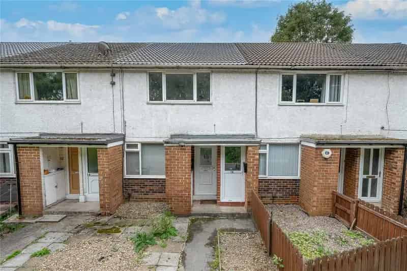 One Bedroom Apartment in Horsforth Near Train Station - First Time Buy