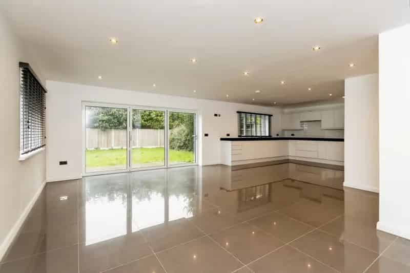 Five Bedroom Detached Family Home With Large Garden