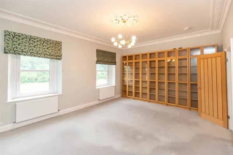 4 Bedroom Terraced House for Sale - No Onward Chain