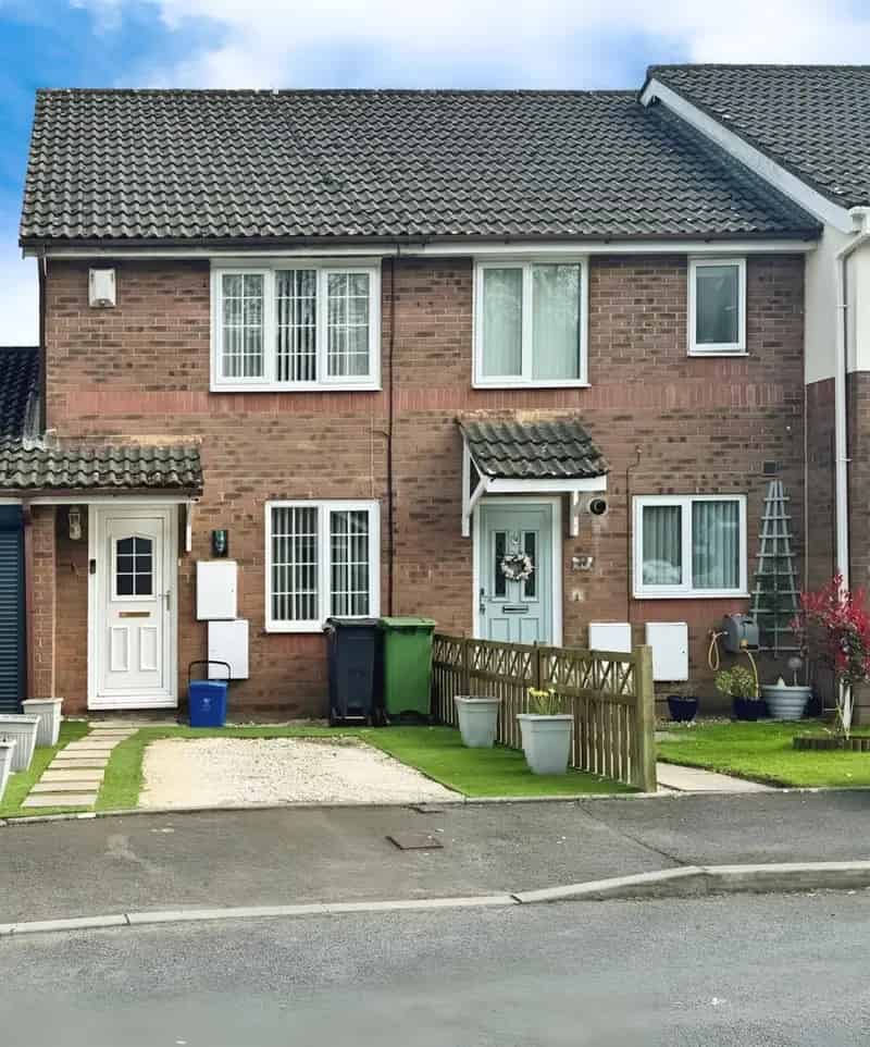 2 Bedroom Terraced House For Sale