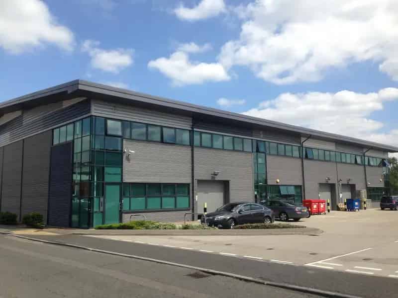Modern Warehouse to Let Near West Acton Underground