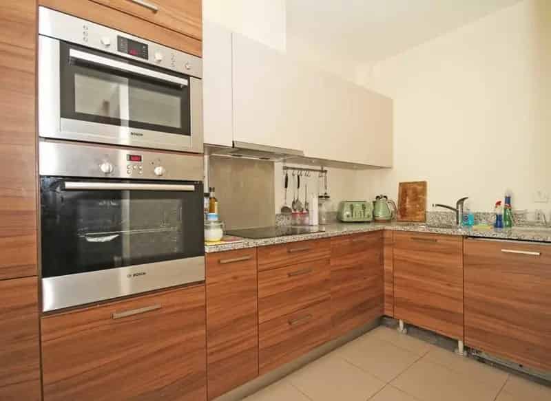 3 Double Bedroom Apartment Near Acton Shepherds Bush Chiswick