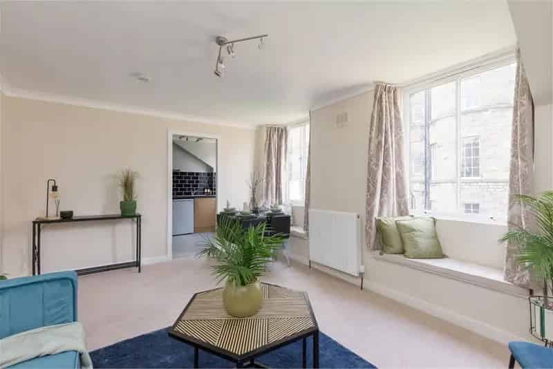2 Bed Flat Maindoor New Town Edinburgh