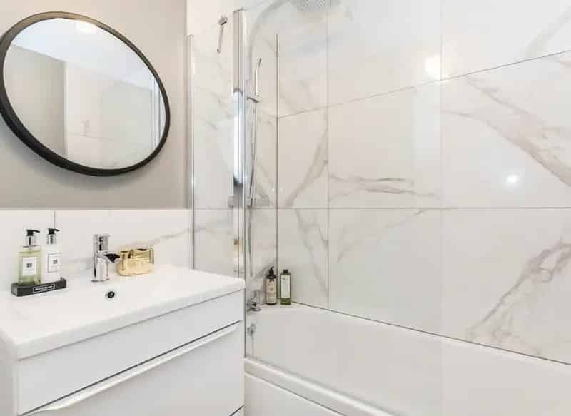 One Double Bedroom Apartment Kennington Grade II Listed Georgian Conversion