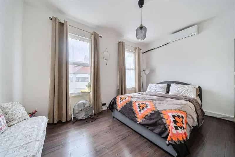 4 Bed 3 Bath Victorian House Leyton Outdoor Study
