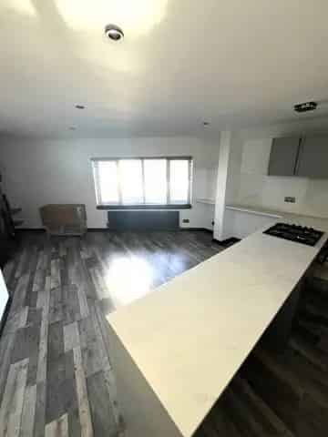 2 Bedroom Flat for Sale in Larkhall