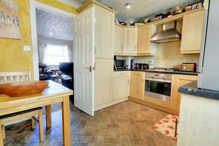 2 bedroom semi-detached house for sale