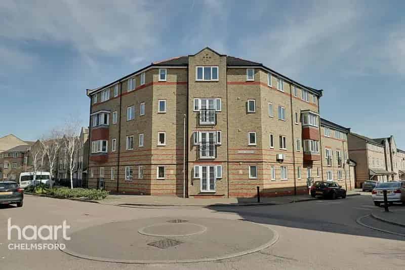 1 Bedroom Apartment for Sale in Chelmsford