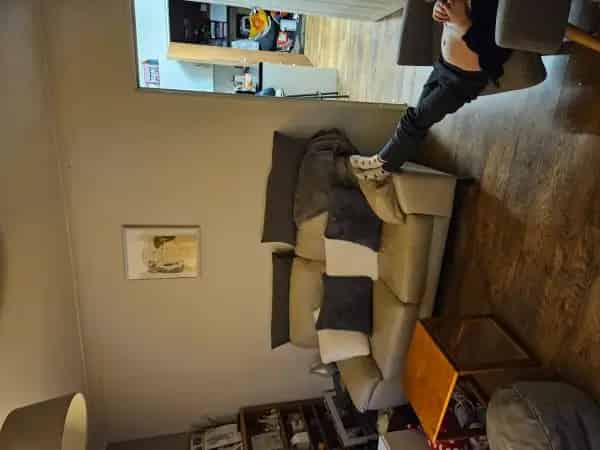 Two Bedroom House - Large Rooms & Garden - Needs Some Work
