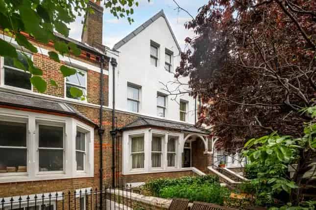 Four Bedroom Terraced House for Sale in St John's Wood