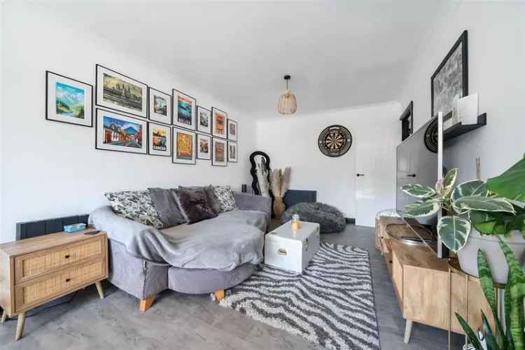 2 Bedroom Flat for Sale - Modern, Move in Ready