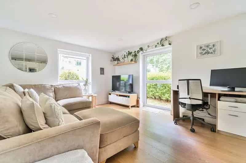 1 Bed Flat for Sale in Godalming