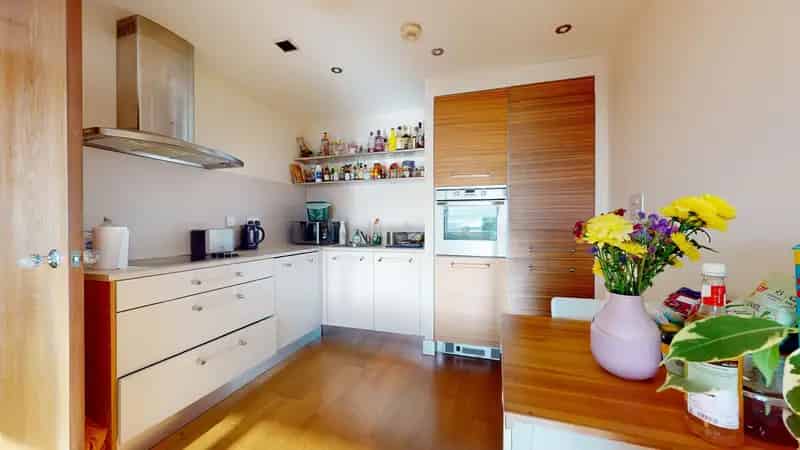 2 Bedroom Flat House to Rent