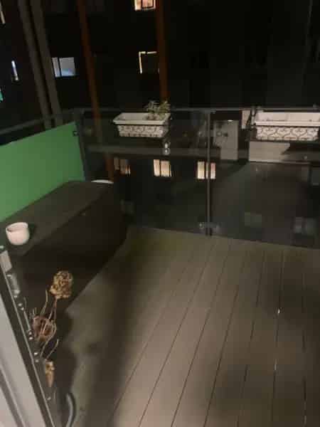 House near Public Transport and Shopping