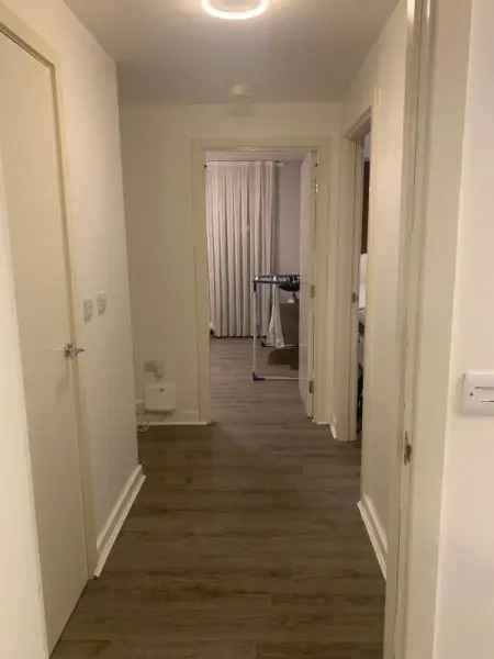 Flat For Rent in London, England