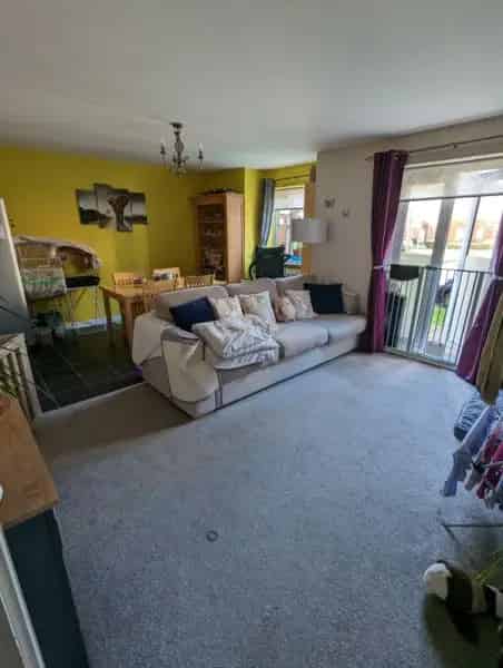 2 Bed Flat for Rent