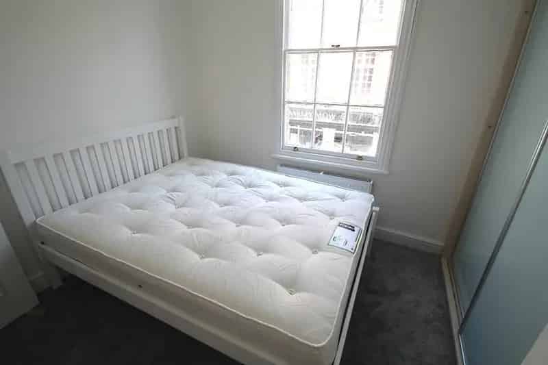 3 Bed House for Sale in Westminster