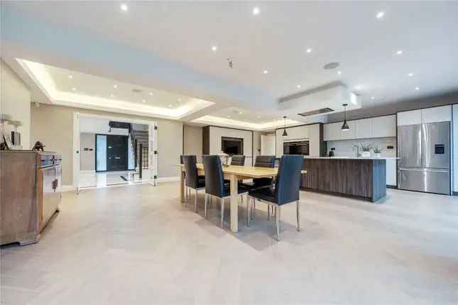 Detached house for sale in Hendon Wood Lane, Mill Hill, London NW7