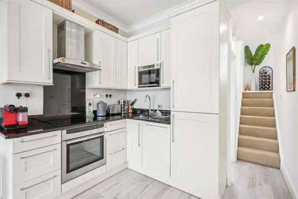 Waldemar Avenue, Fulham, London, SW6 5LR | Property for sale | Savills