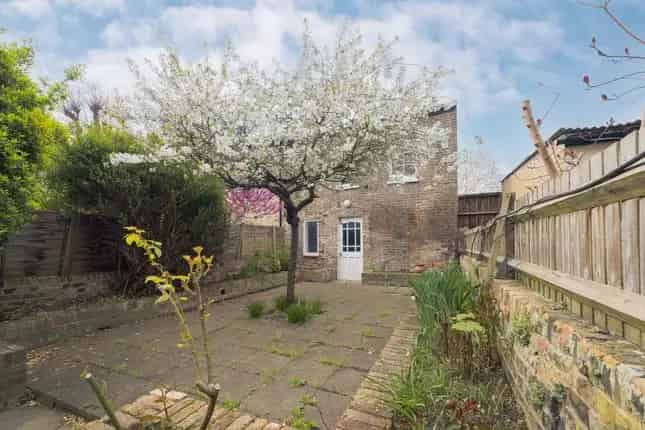 Four Bedroom Georgian Townhouse Near Greenwich Park