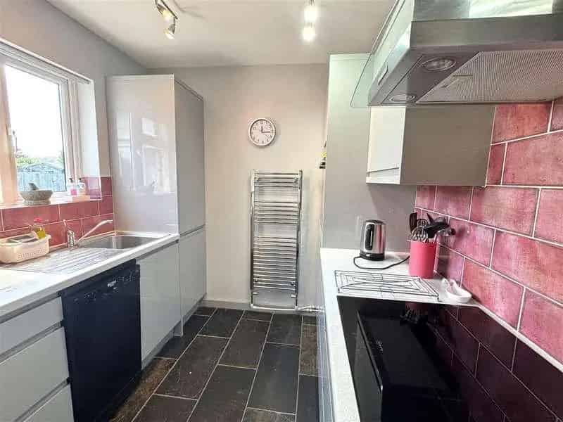 2 Bed Semi-Detached House for Sale No Onward Chain