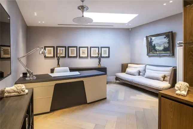 Flat for sale in Buxmead, 67 The Bishops Avenue, London N2