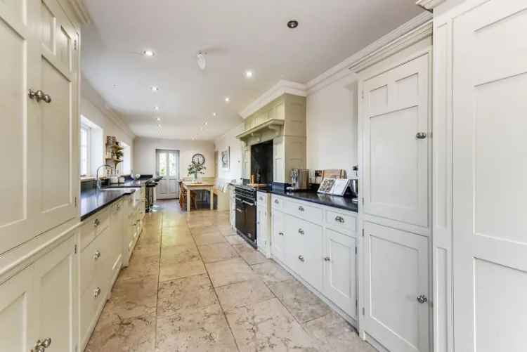 Five Bedroom Detached House Woodlands Hampshire