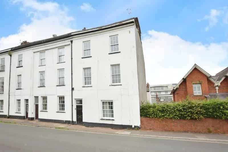 2 Bedroom Apartment for Sale in Exeter St Leonards Grade II Listed