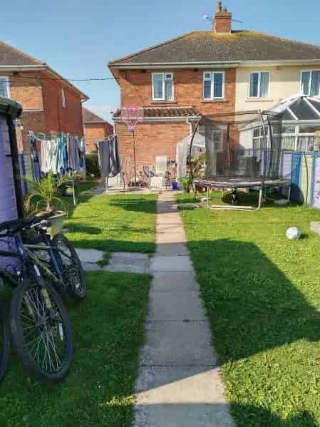 3 Bedroom House Wincanton Somerset Large Garden Driveway