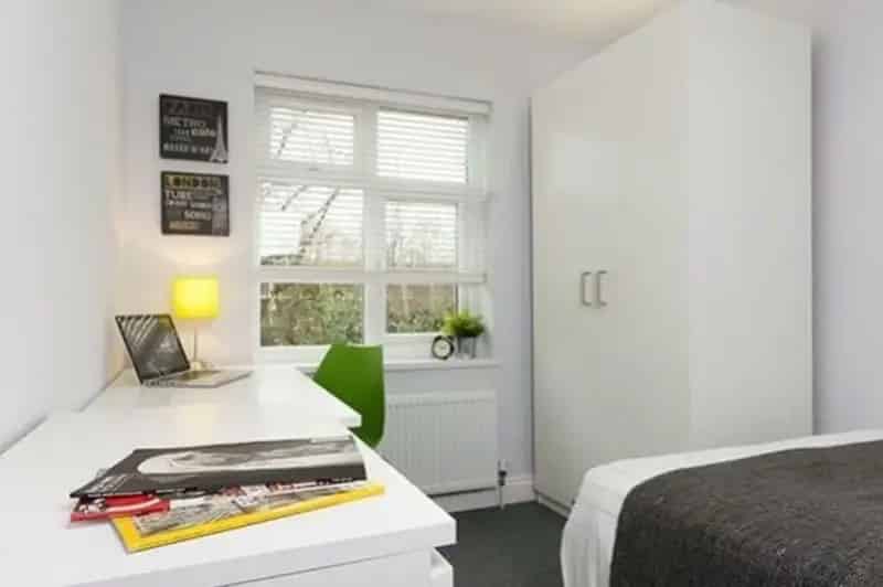 1 Bedroom Houseshare near UON and QMC