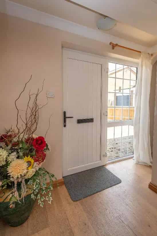 3 Bed Semi-Detached House For Sale